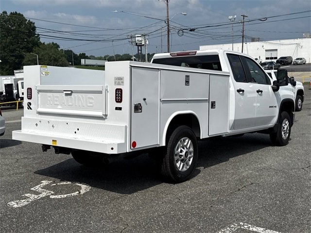 2025 Chevrolet Silverado 2500HD photo 3