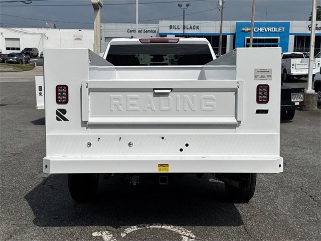 2025 Chevrolet Silverado 2500HD photo 4
