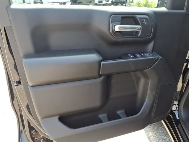 2026 Chevrolet Silverado 1500 Custom - Photo 10