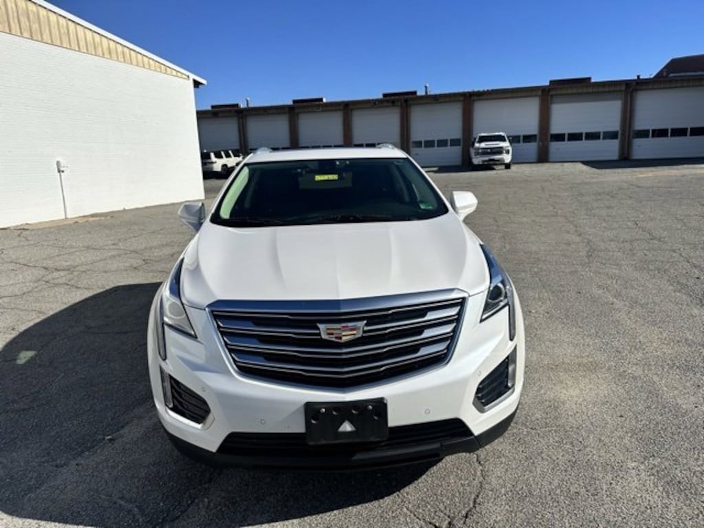 Used 2019 CADILLAC XT5 Luxury FWD SUV