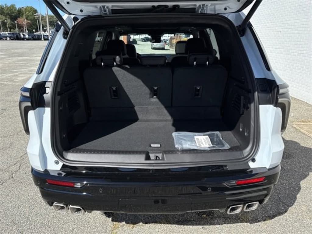 New 2026 Chevrolet Traverse High Country SUV