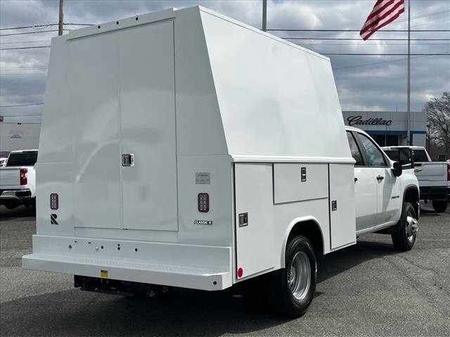 2024 Chevrolet Silverado 3500HD Work Truck photo 3
