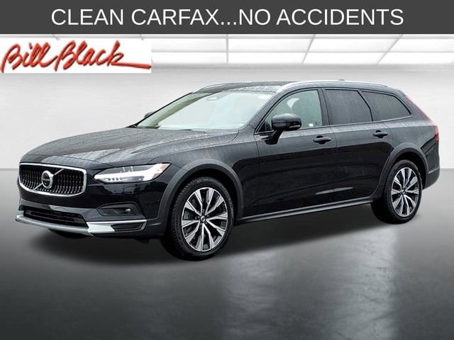 2023 Volvo V90 Cross Country B6 Plus AWD's photo
