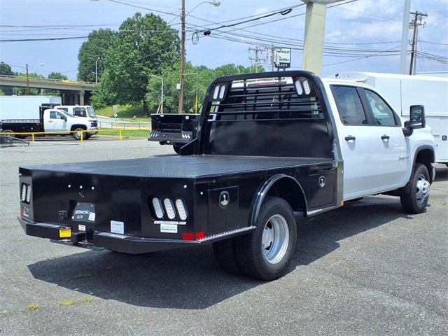 2025 Chevrolet Silverado 3500HD Work Truck photo 3