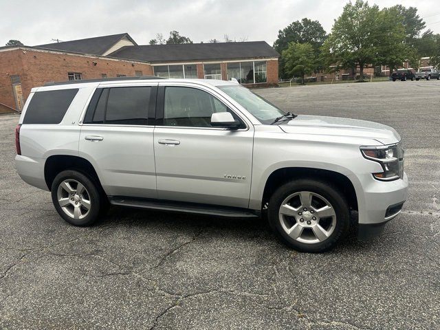 2019 Chevrolet Tahoe LT photo 4