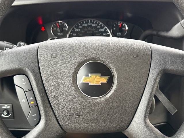 2025 Chevrolet Express Cargo Work Van - Photo 17