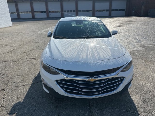 2023 Chevrolet Malibu LS photo 3
