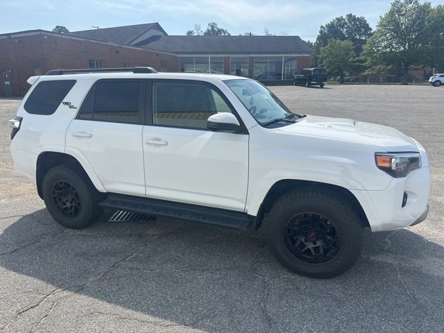 2021 Toyota 4Runner TRD photo 4