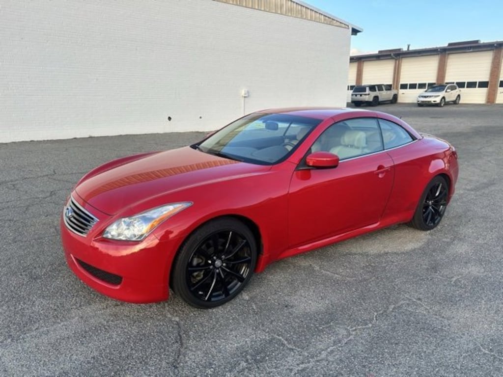 Used 2010 INFINITI G37 Convertible Base