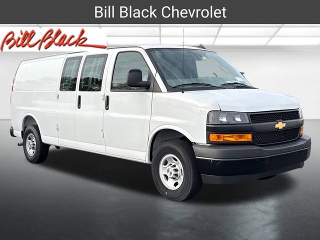 2025 Chevrolet Express Cargo WT
