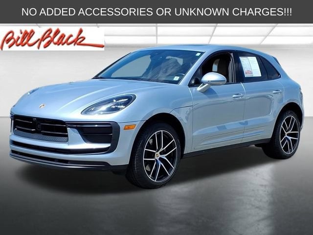 2024 Porsche Macan -'s photo