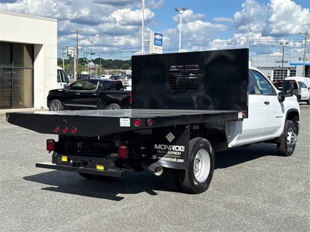 New 2025 Chevrolet Silverado 3500 HD Chassis Cab Work Truck Truck