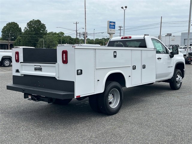 2025 Chevrolet Silverado 3500HD Work Truck photo 3