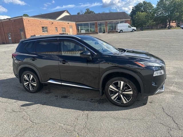 2021 Nissan Rogue Platinum photo 4