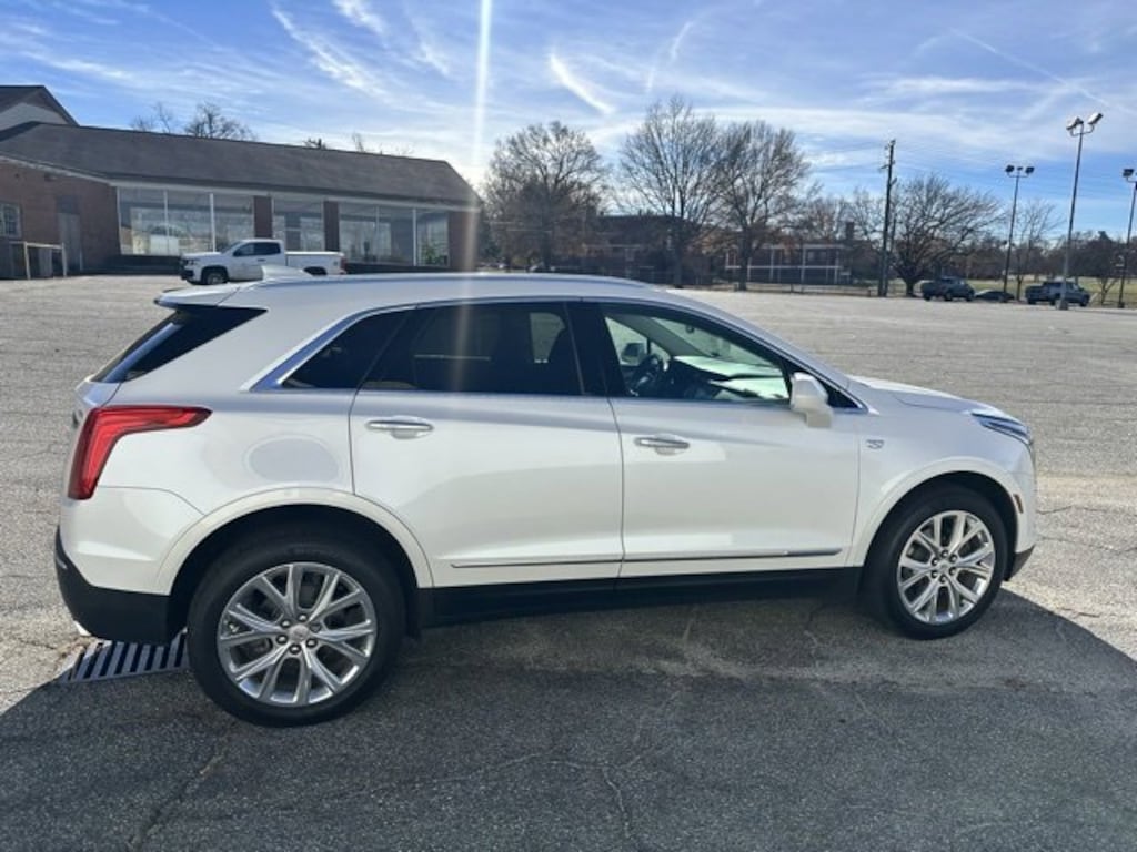 Used 2019 CADILLAC XT5 Luxury FWD SUV