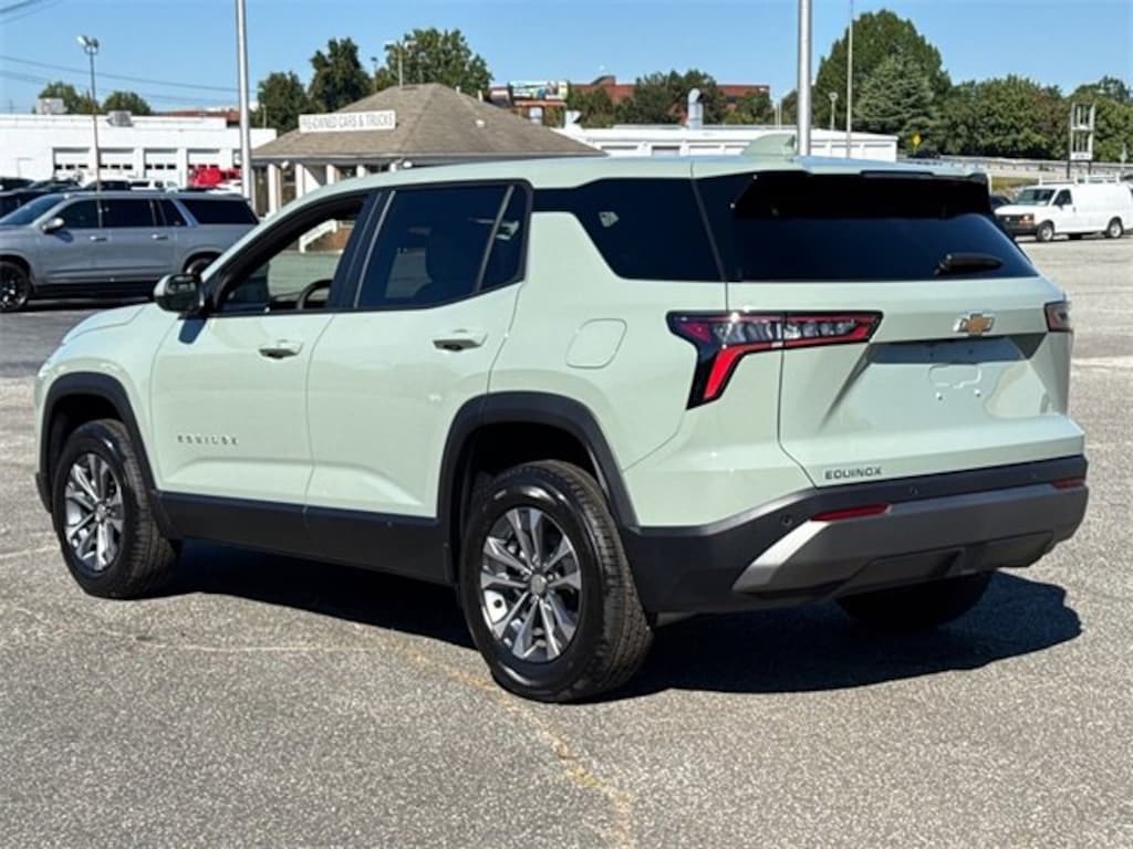 New 2026 Chevrolet Equinox LT SUV