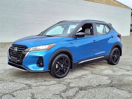 2021 Nissan Kicks SR