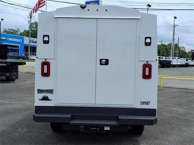 2025 Chevrolet Express Cutaway 3500 photo 4