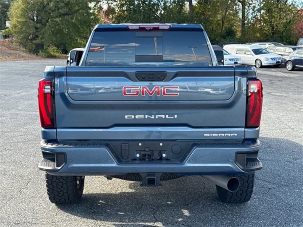 Used 2025 GMC Sierra 2500 HD Denali Truck