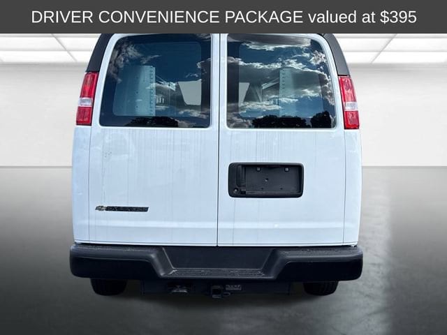 2025 Chevrolet Express Cargo Work Van - Photo 6