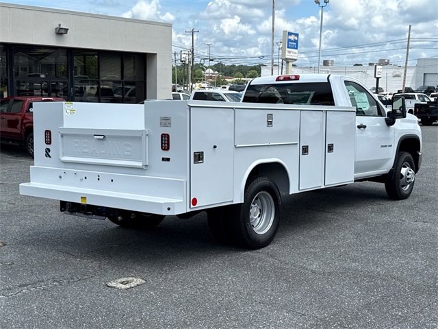2025 Chevrolet Silverado 3500HD Work Truck photo 3