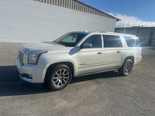 2015 Gmc Yukon XL Denali photo 2
