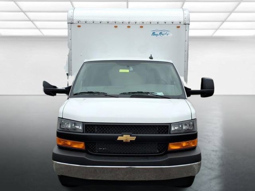 New 2026 Chevrolet Express Cutaway 3500 1WT Cutaway Van