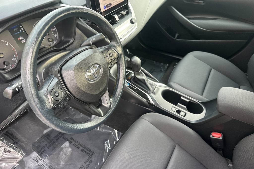 2023 Toyota Corolla photo 4
