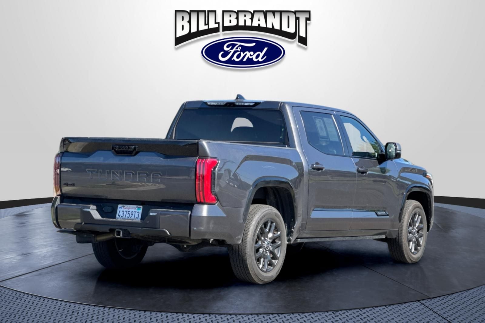 2023 Toyota Tundra Platinum photo 3