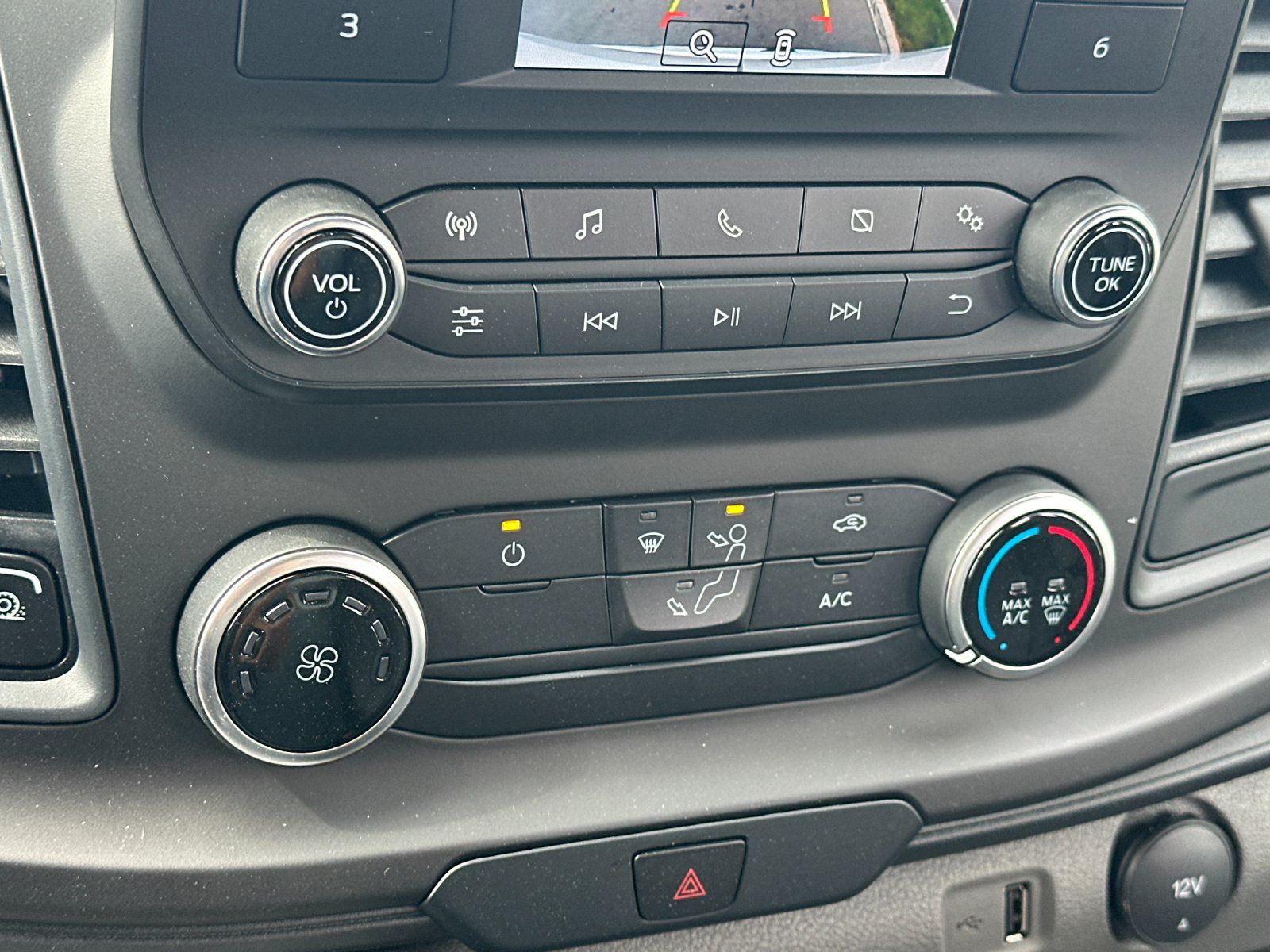 2025 Ford Transit Van Base - Photo 17