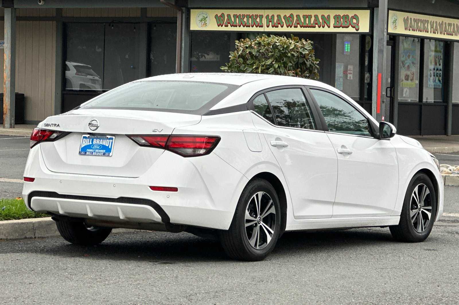 2021 Nissan Sentra SV photo 2