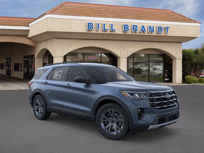 2026 Ford Explorer Active 4WD's photo