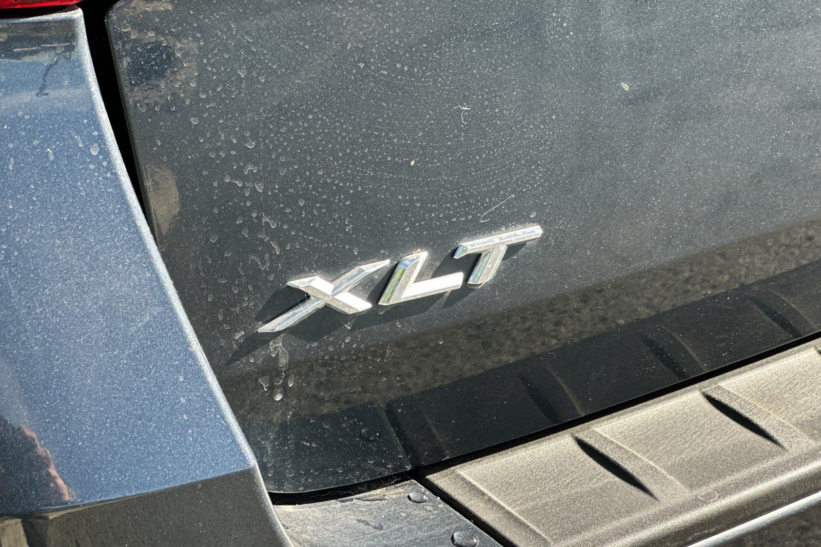 2022 Ford Explorer XLT photo 3