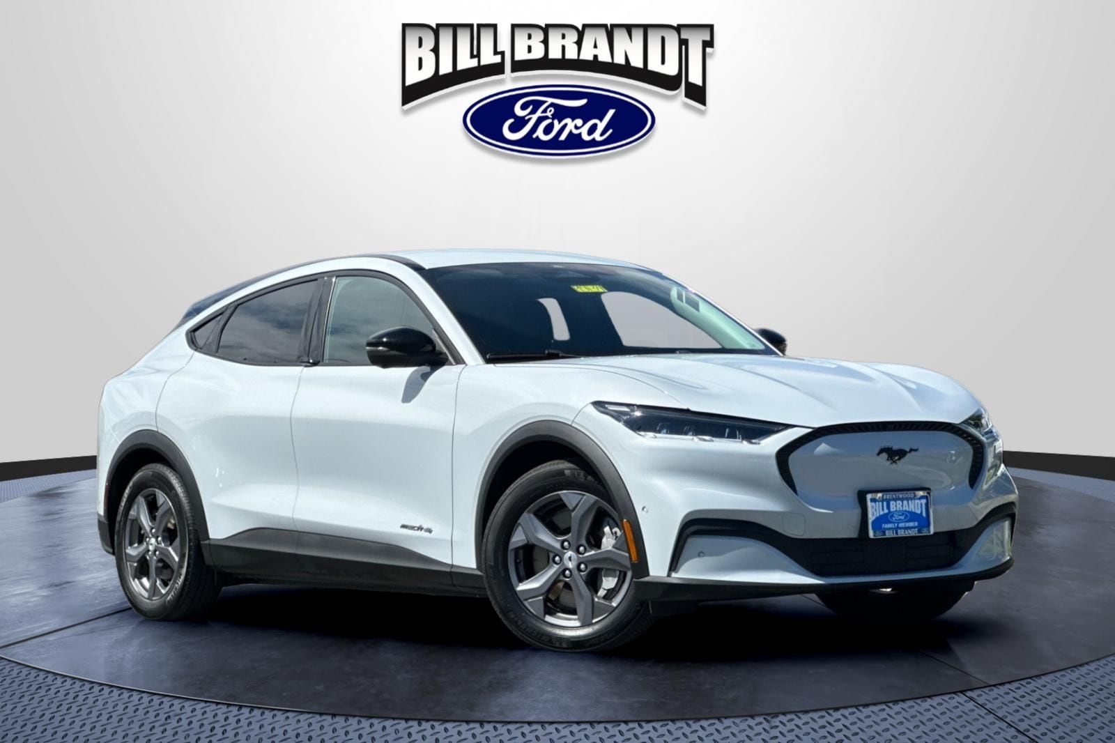 2023 Ford Mustang-Mach-e Select's photo
