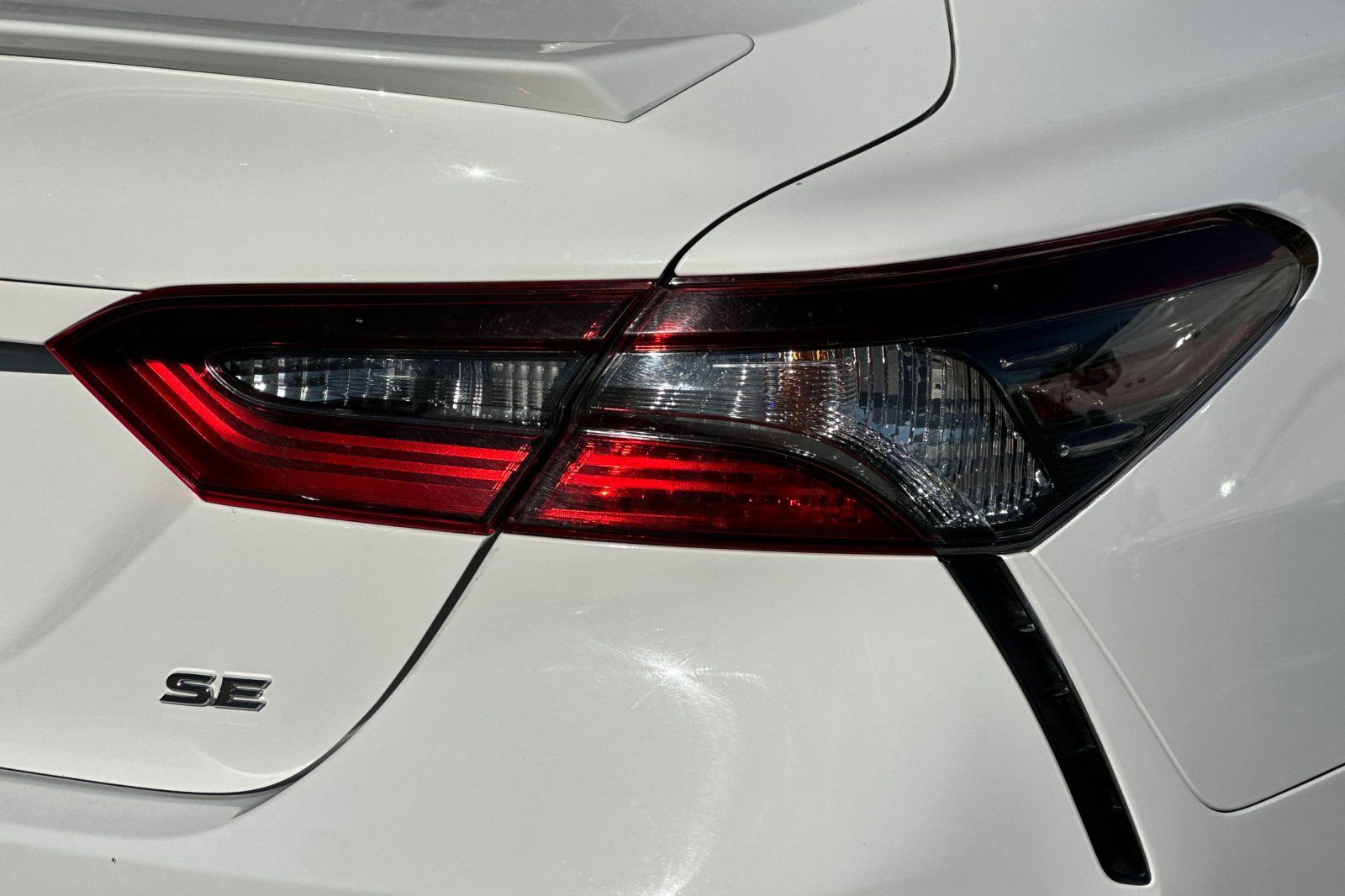 2023 Toyota Camry SE photo 3