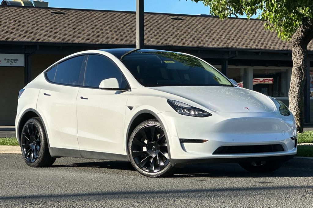 Used 2022 Tesla Model Y Long Range with VIN 7SAYGDEE4NF342928 for sale in Brentwood, CA