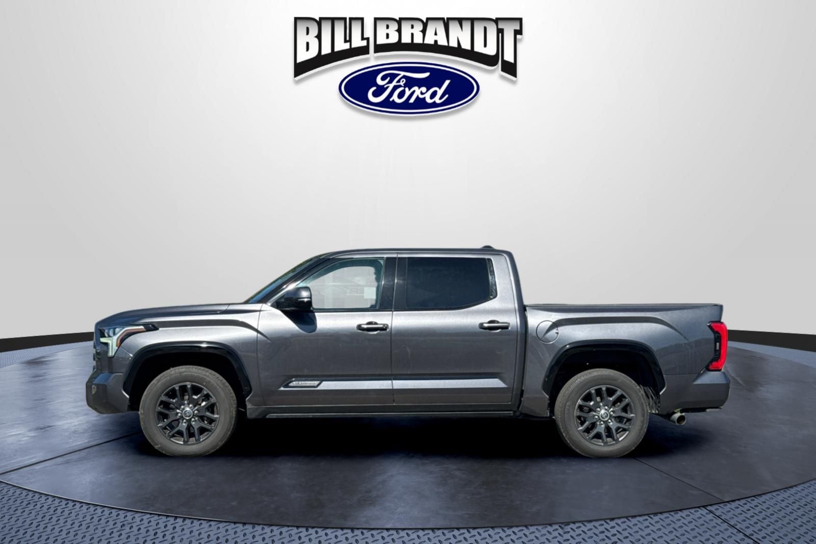 2023 Toyota Tundra Platinum photo 6