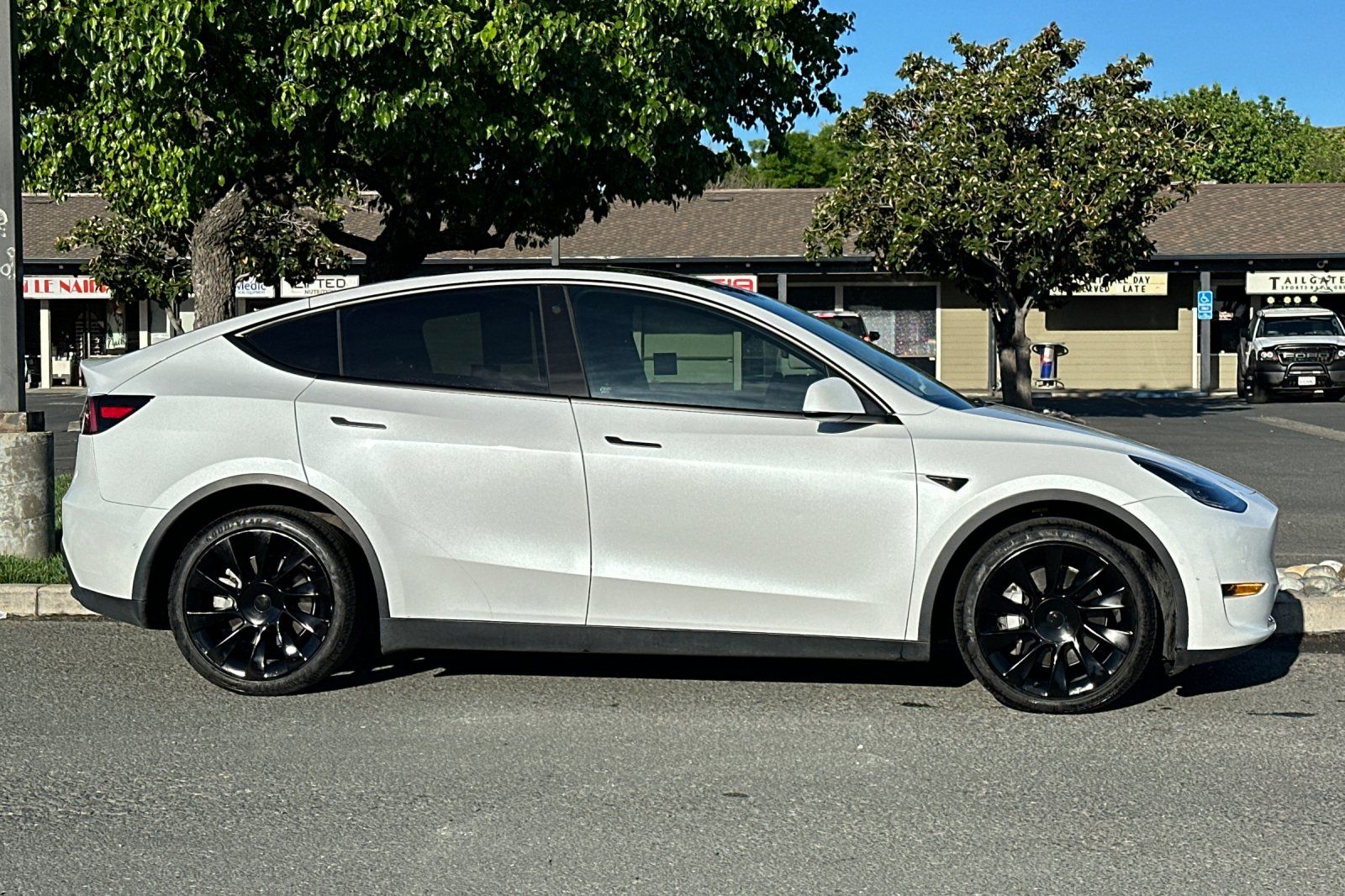 2022 Tesla Model Y Long Range photo 5