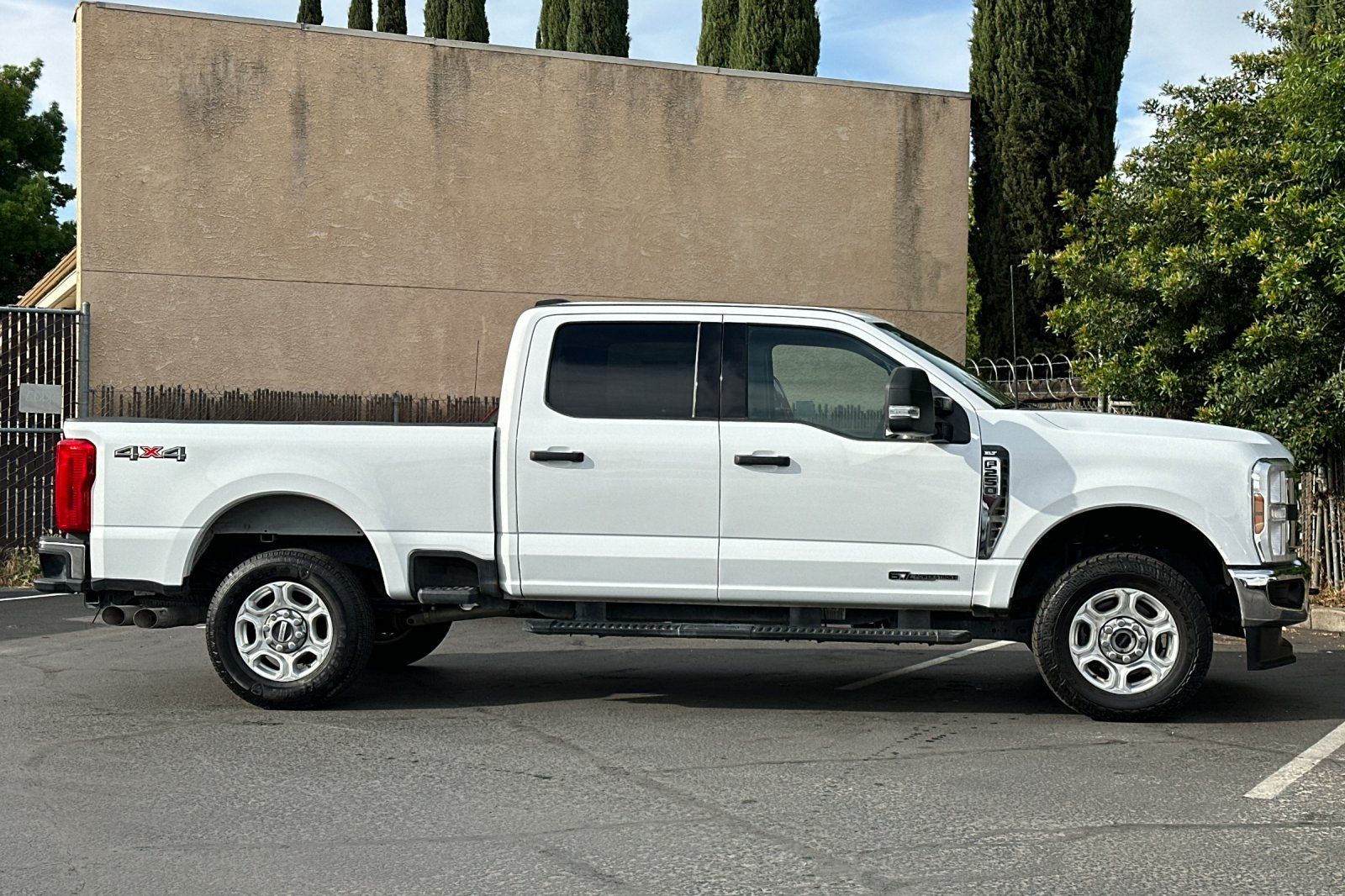 2025 Ford F-250SD XLT photo 6