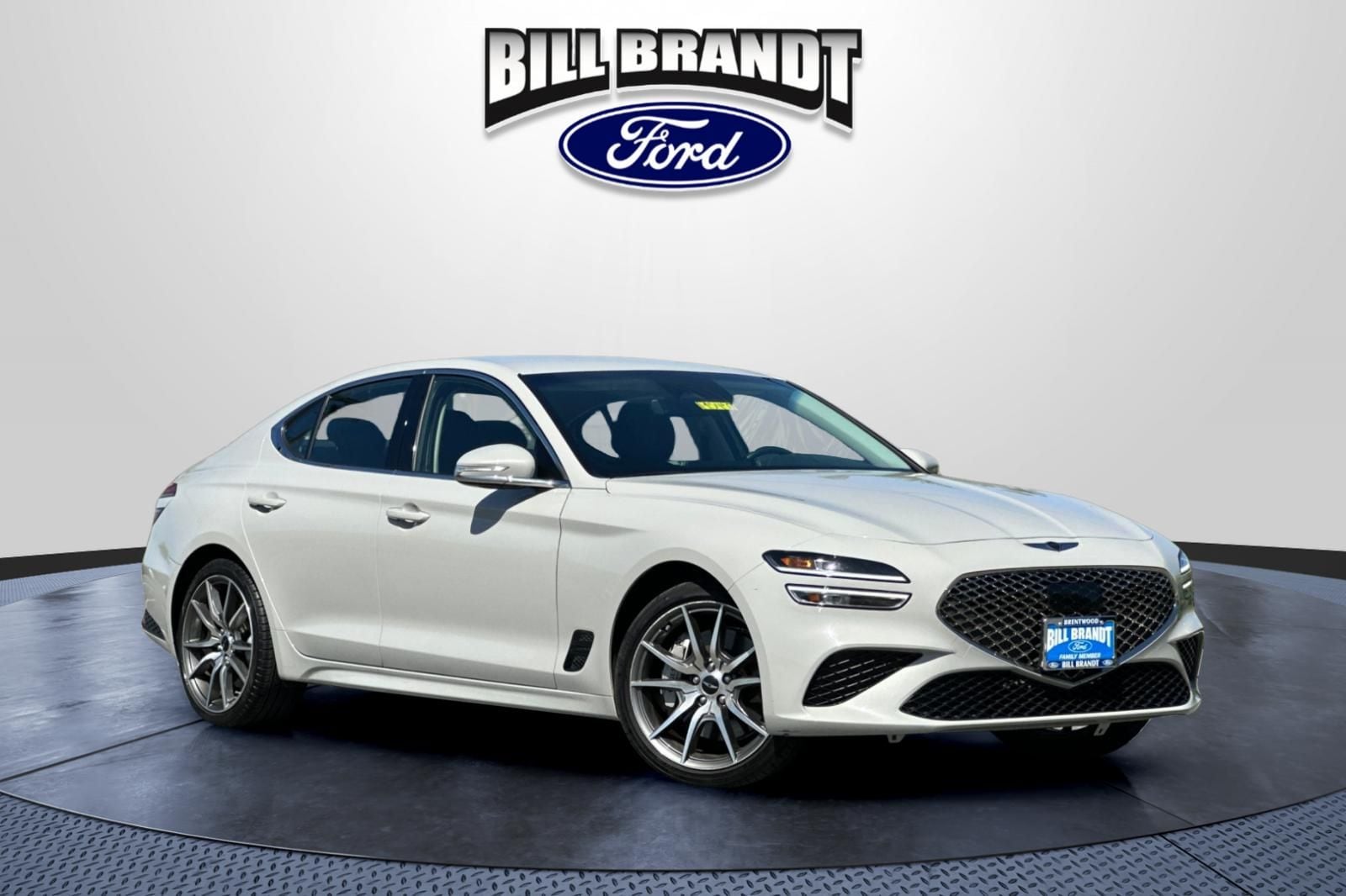 2025 Genesis G70 2.5T Standard's photo