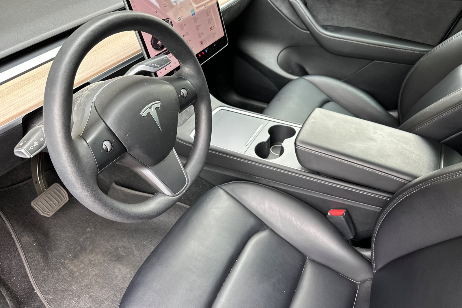 2022 Tesla Model Y Long Range photo 4