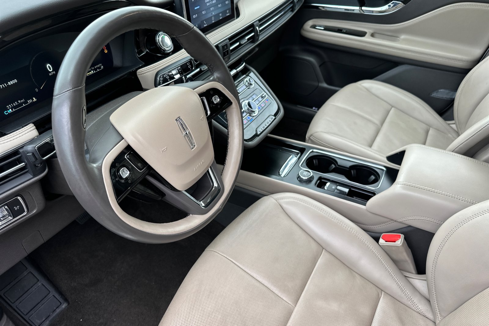 2022 Lincoln Corsair Reserve photo 4