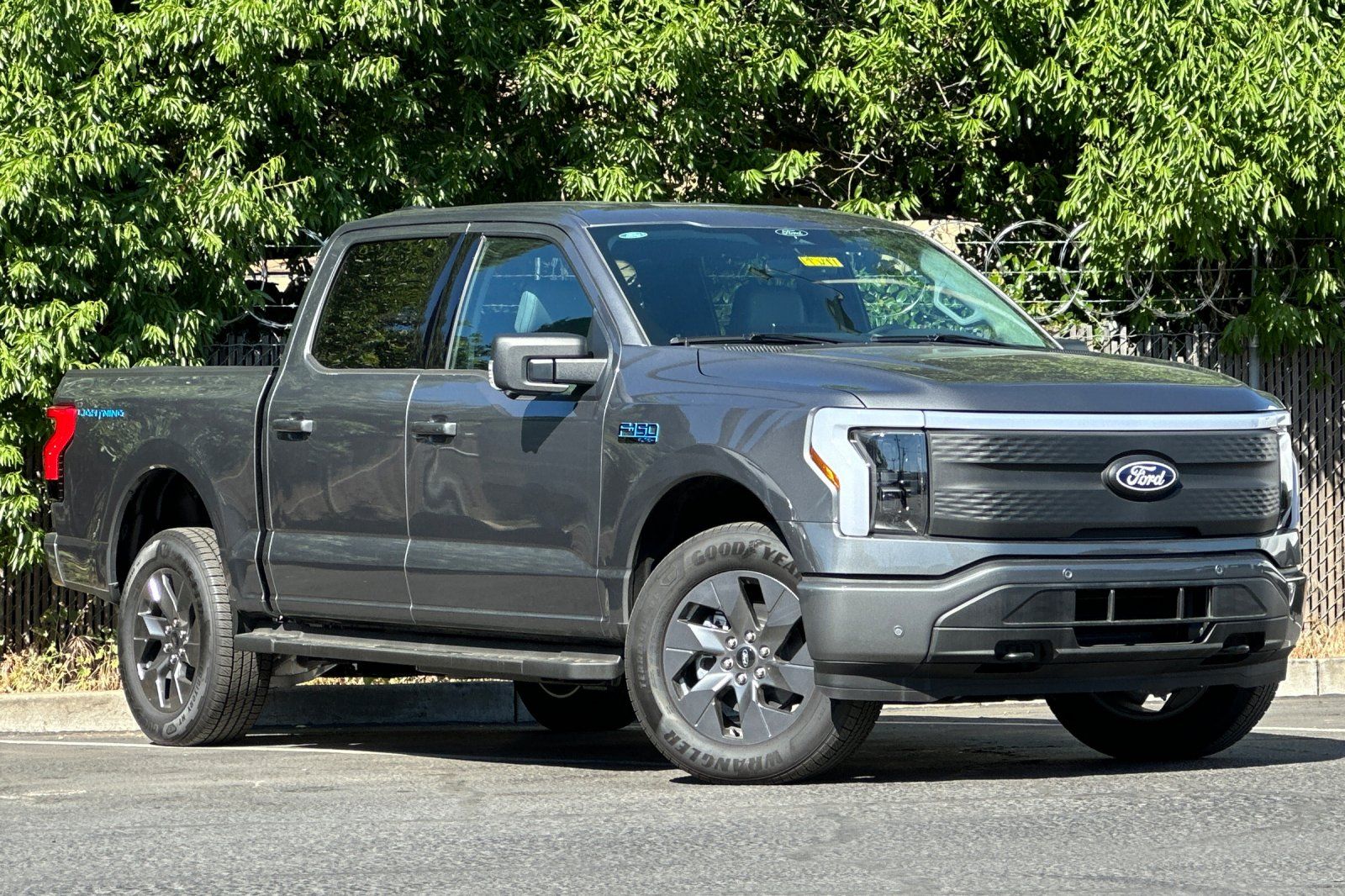 Used 2025 Ford F-150 Lightning Flash with VIN 1FT6W3LUXSWG19407 for sale in Brentwood, CA