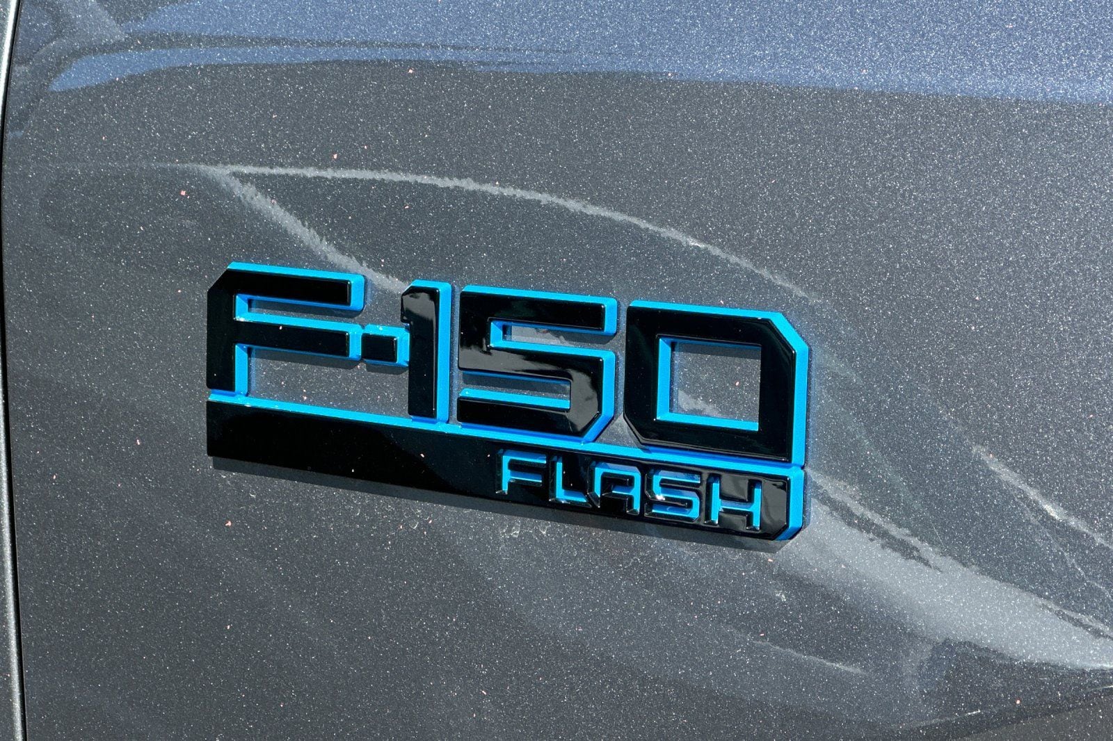 2025 Ford F-150 Lightning Flash photo 3