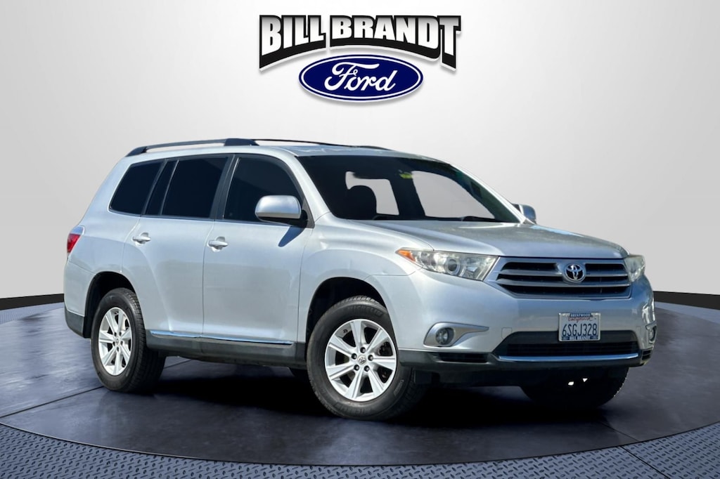 Used 2011 Toyota Highlander SE SUV