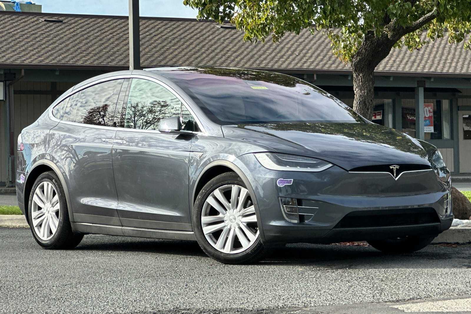 Used 2016 Tesla Model X 90D with VIN 5YJXCBE22GF005093 for sale in Brentwood, CA