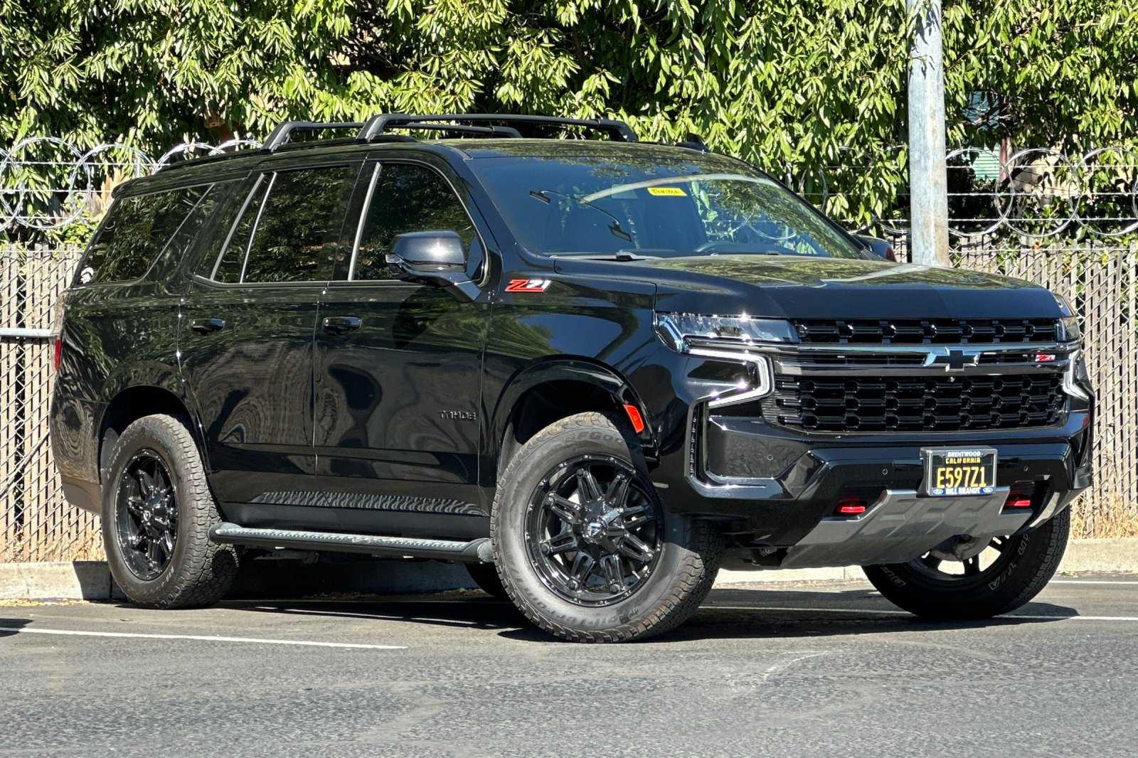 2022 Chevrolet Tahoe Z71 photo 2
