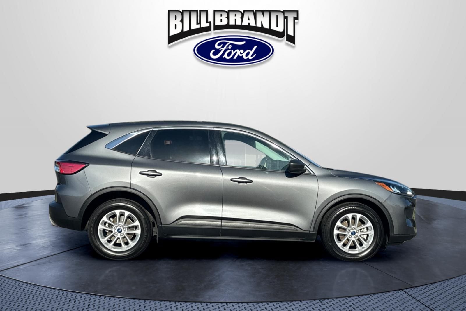Used 2022 Ford Escape SE with VIN 1FMCU0BZ7NUB17101 for sale in Brentwood, CA