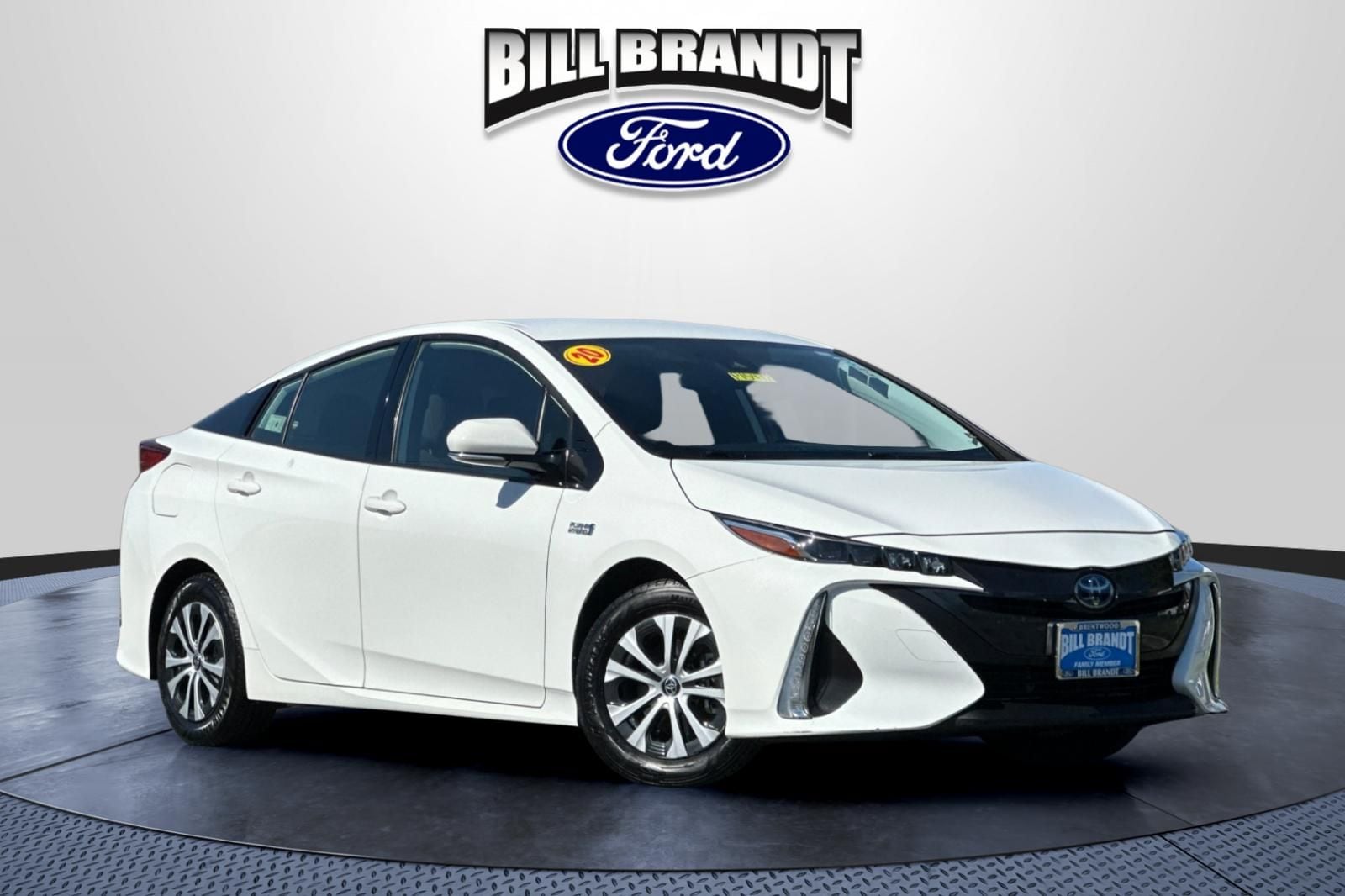 2020 Toyota Prius Prime LE's photo