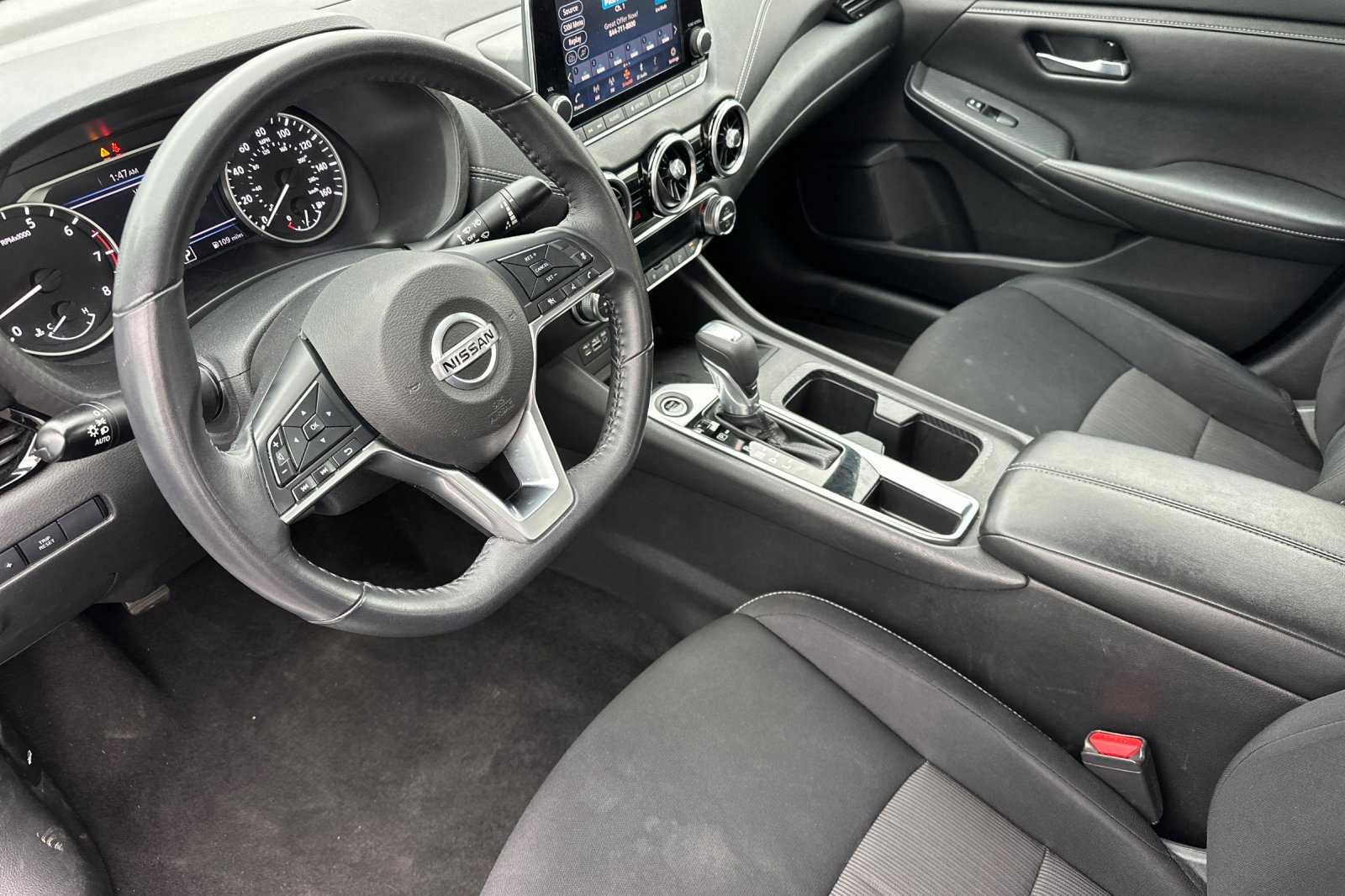 2021 Nissan Sentra SV photo 3